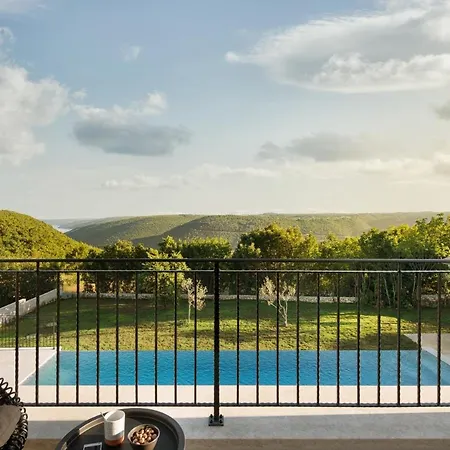 Cotogna Villa *